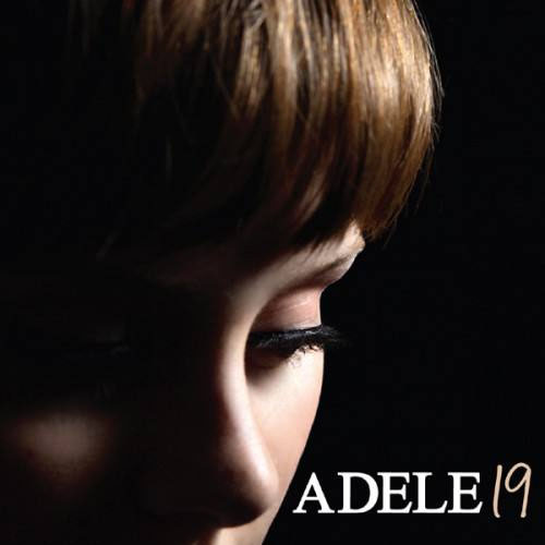 <p>No terceiro lugar teve mais Adele: o álbum <em>19</em>, o primeiro da cantora, anterior ao <em>21</em></p>