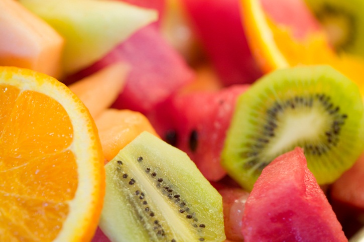 ThinkStock <p>O envelhecimento é inevitável ao ser humano, mas ele pode ser retardado com uma dieta rica em frutas, verduras e carnes magras.</p>
<p> </p>
<p>O segredo, garante a Associação Brasileira de Nutrologia, é saber combinar esses alimentos para manter a pele e os cabelos jovens por anos</p>