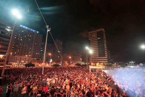 http://im.r7.com/outros/files/2C92/94A3/2E8A/2014/012E/8C04/4458/69BE/cear%C3%A1.jpg