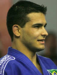 Leandro Guilheiro