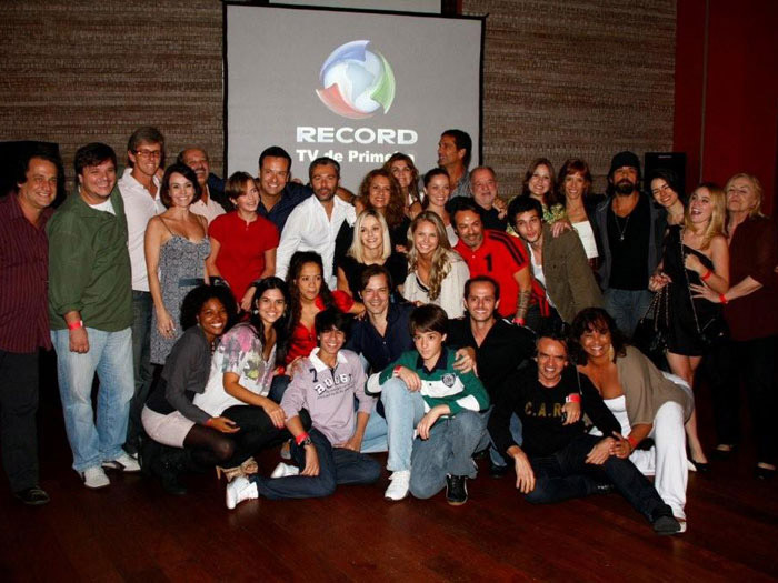 http://im.r7.com/record/files/2C92/94A4/28A9/51FA/0128/B2AC/9A52/08E7/foto1.jpg