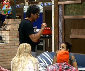 João Kleber pede desculpas para Taciane Ribeiro João Kleber pede desculpas para Taciane Ribeiro