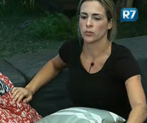 Joana diz que Dinei não é leal Joana diz que Dinei não é leal