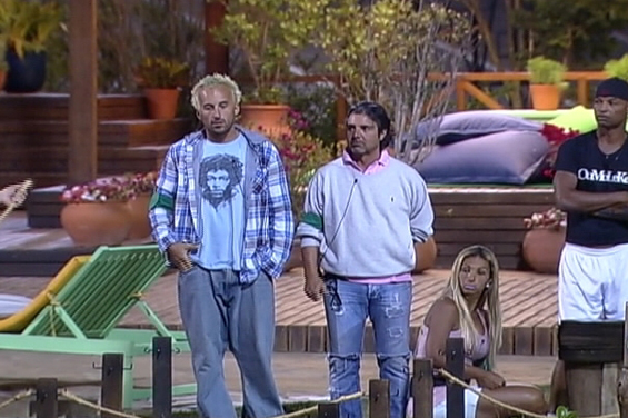 Na noite desta segunda (15), os peões participaram da Prova dos Quadrados Na noite desta segunda (15), os peões participaram da Prova dos Quadrados