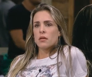 Joana se revolta com Gui Pádua Joana se revolta com Gui Pádua