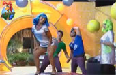 Peões vão ao delírio com dança de Valesca