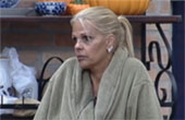 Monique e Joana voltam a falar sobre o comportamento de Valesca na festa