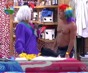 Vavá cria novo bordão e tira Simone Sampaio do sério com comparação Vavá cria novo bordão e tira Simone Sampaio do sério com comparação