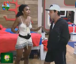 Simone discute com Vavá e peões lavam roupa-suja