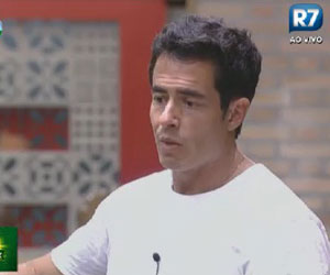 Indicado para a Roça, Felipe tira satisfações com peões Indicado para a Roça, Felipe tira satisfações com peões