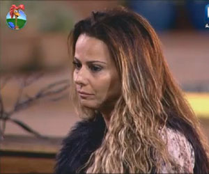 "Acho péssima sua relação com os animais", diz Viviane a Léo "Acho péssima sua relação com os animais", diz Viviane a Léo