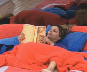 Viviane le na sede Viviane le na sede