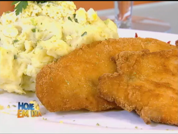 E na sexta (12), com a ajuda de um minichef pra lá de esperto, Edu fechou a semana com frango a milanesa. Clique aqui e veja a receita