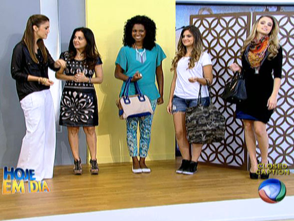 Ana Pasternak dá dicas de como aproveitar peças do dia a dia para a balada. Assista ao vídeo+ Apresentadores mudaram muito nestes 7 anos de programa. Clique! + Será que elas são bonitas mesmo? Veja fotos das famosas sem maquiagem!  + Elimine até mil calorias rapidinho. Descubra! + Aprenda a fazer brigadeiros diferentes com Edu Guedes