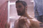 Personal trainer ficou longe da piscina que estava lotada de confinados