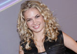 “Todo mundo assiste junto, torcendo”, afirma Lua Blanco
