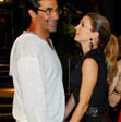 Eva tenta beijar Franco, que age com indiferença