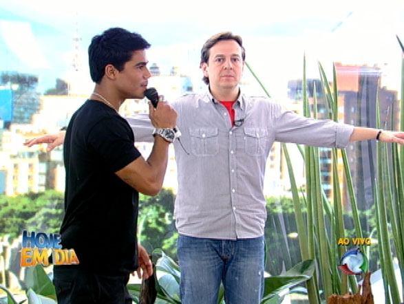 Celso Zucatelli também entrou no clima dos rebeldes