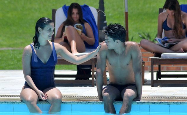 Confira os looks que a galera usa quando vai se refrescar na piscina!