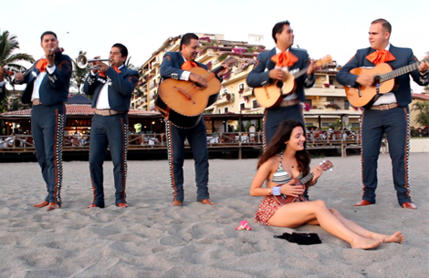 Arriba! Mari Cabral apronta com mariachis no México. Veja as fotos da segunda matéria!