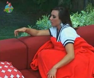 "Amigo que é amigo está junto nas dificuldades", alfineta Nicole sobre Shayene "Amigo que é amigo está junto nas dificuldades", alfineta Nicole sobre Shayene