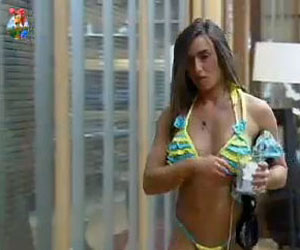 Nicole, incomodada, revela a Diego que Shayene ameaçou se vingar dela Nicole, incomodada, revela a Diego que Shayene ameaçou se vingar dela