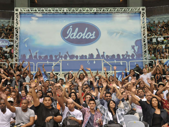 Candidatos de Ídolos impressionam jurados no Rio Candidatos de Ídolos impressionam jurados no Rio