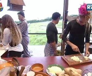 Angela diz que Viviane não quer comer refeição preparada por Nicole