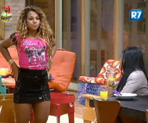 Participantes comparam Karine com Viviane Araujo e Beyoncé Participantes comparam Karine com Viviane Araujo e Beyoncé
